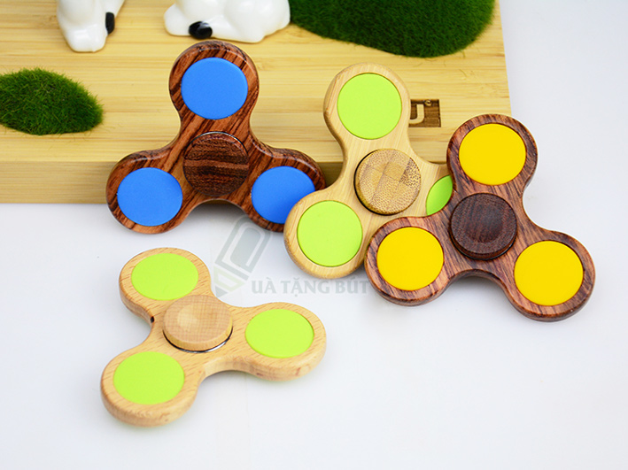 Quà tặng Fidget Spinner